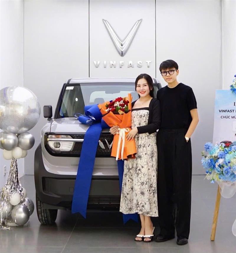 Mừng Quý Khách Hàng Nhận Xe Mới